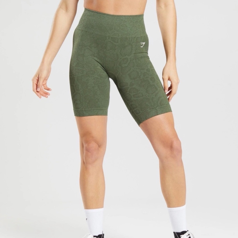 GYMSHARK Seamless Adapt Animal Snake Print Willow Green Olive Biker Short Sz XS